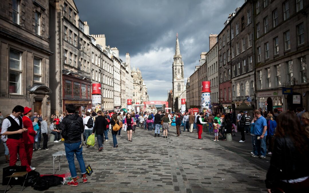 Edinburgh Festival Street Performers